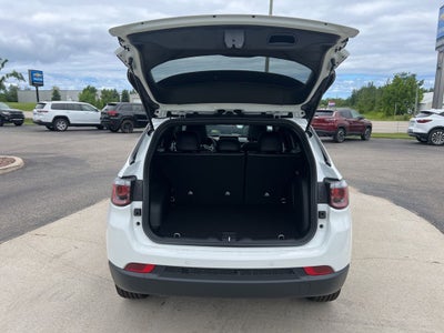 2025 Jeep Compass COMPASS LIMITED 4X4