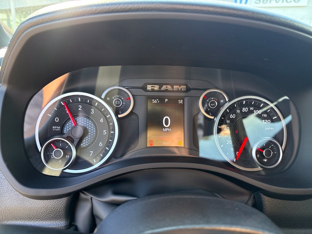 2026 RAM Ram 1500 RAM 1500 EXPRESS CREW CAB 4X4 5'7' BOX