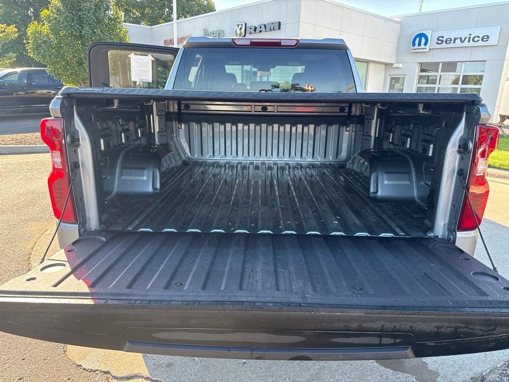 2025 Chevrolet Silverado 1500 4WD Crew Cab Short Bed LT with 2FL