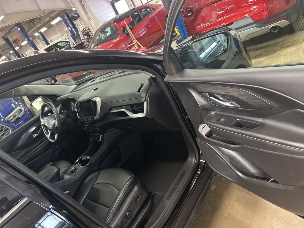 2024 GMC Terrain AWD SLT