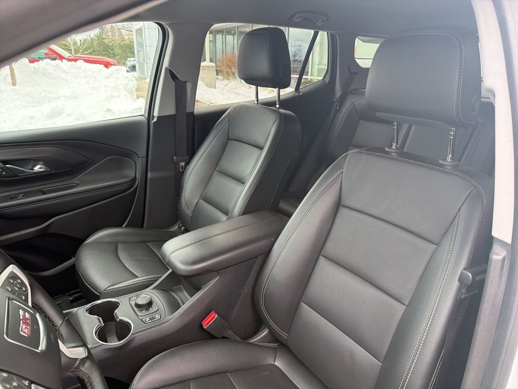 2024 GMC Terrain AWD SLT