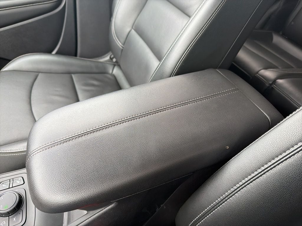 2024 GMC Terrain AWD SLT