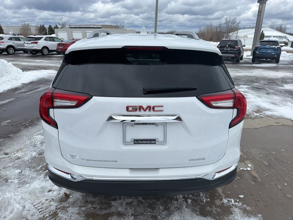2024 GMC Terrain AWD SLT