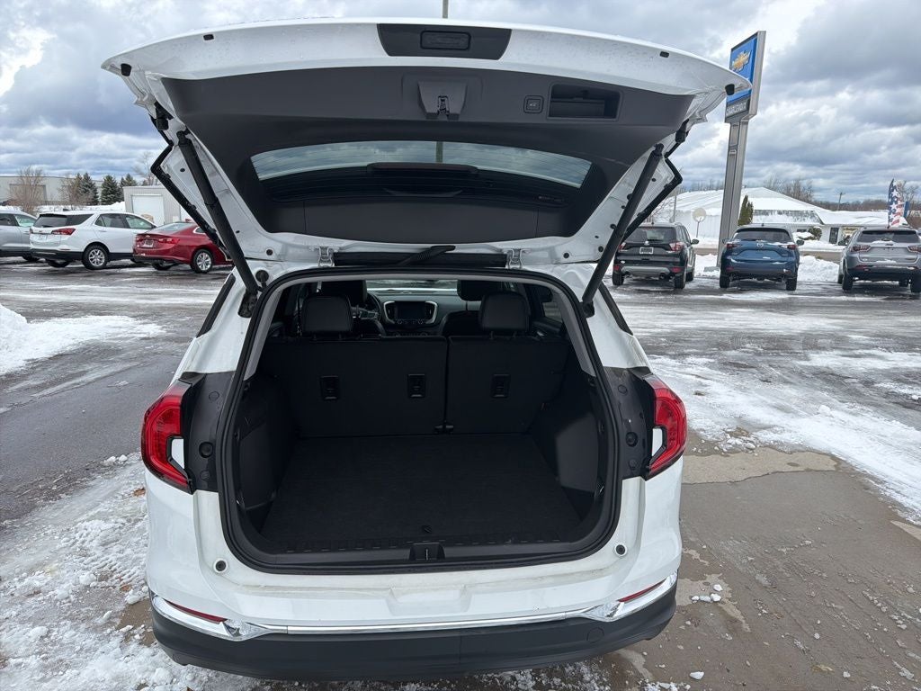 2024 GMC Terrain AWD SLT