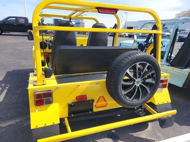 2023 MOKE MOKE Tan bimini top included