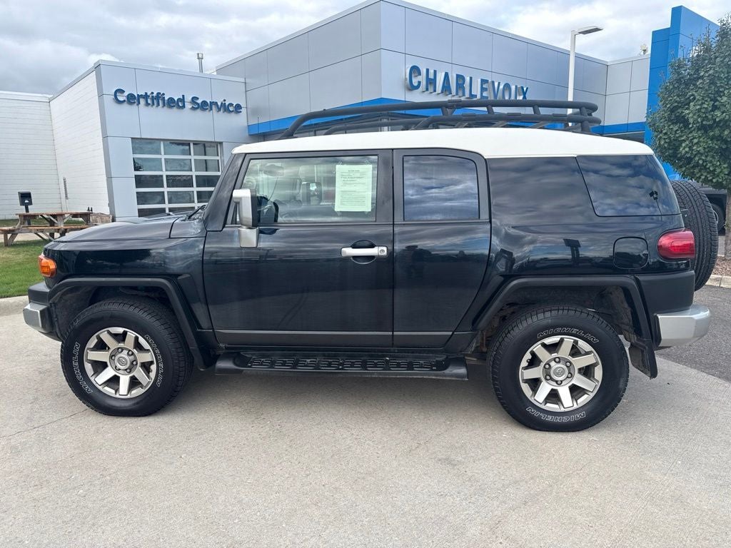 2014 Toyota FJ Cruiser Base