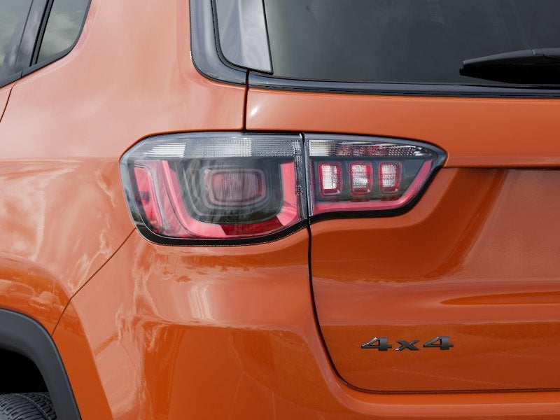 2027 Jeep Compass COMPASS LATITUDE ALTITUDE 4X4